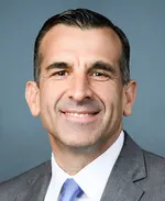 Official portrait of Sam T. Liccardo
